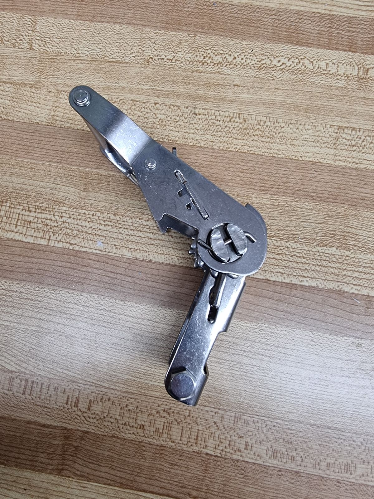 Stainless Steel Ratchet 1 1/2"