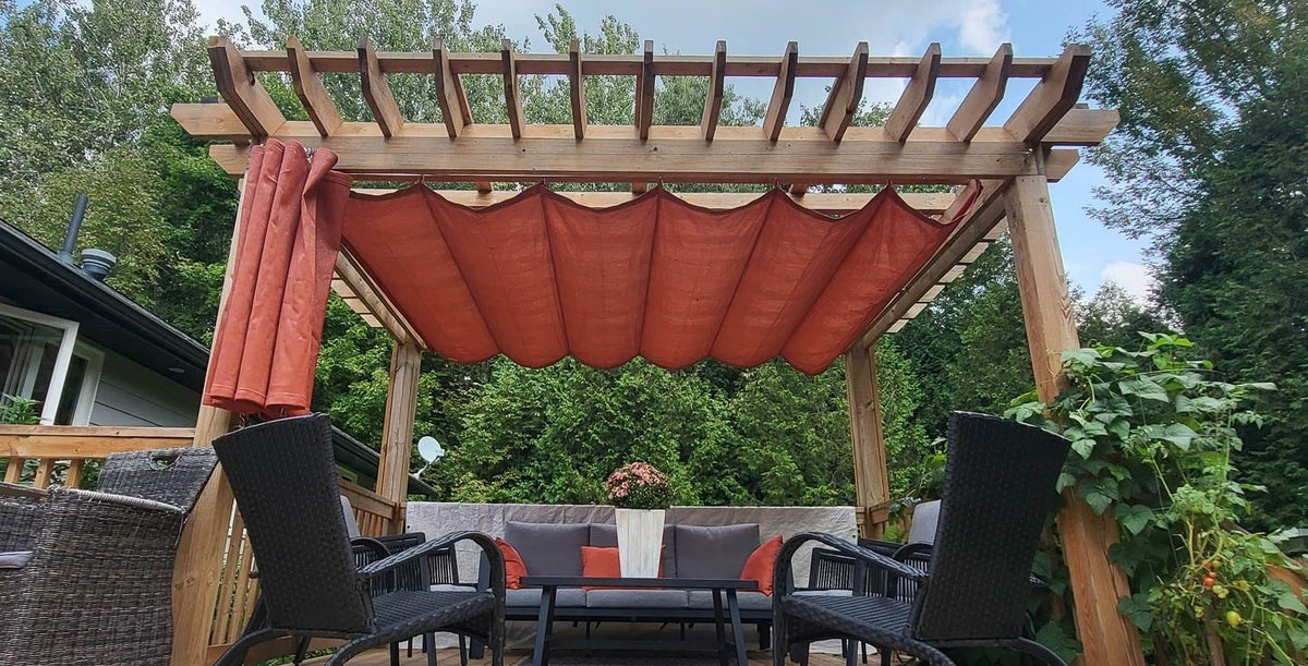 18 Pergola Privacy Screen Ideas To Boost The Style of Your Outdoor Space
